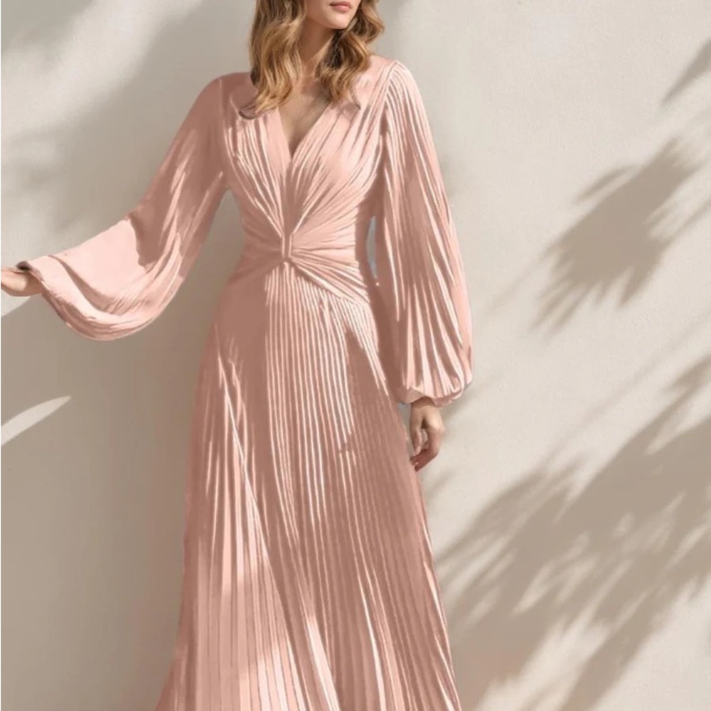 Elegant Pleated V-Neck Dress in Peach